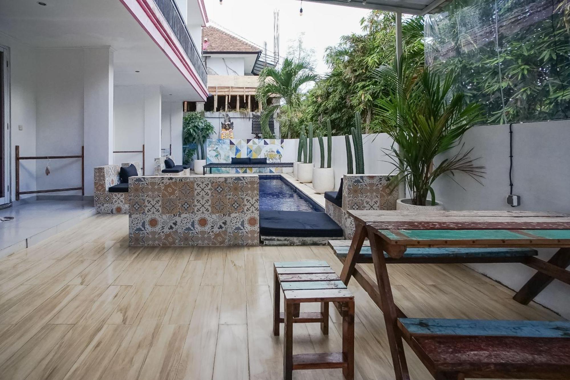 Margarita Surf Hostel Canggu Екстериор снимка