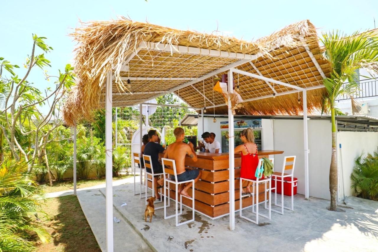 Margarita Surf Hostel Canggu Екстериор снимка