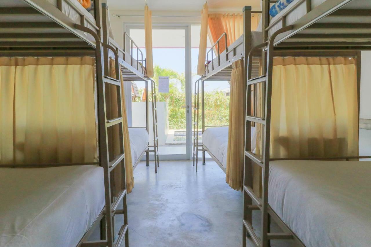 Margarita Surf Hostel Canggu Екстериор снимка